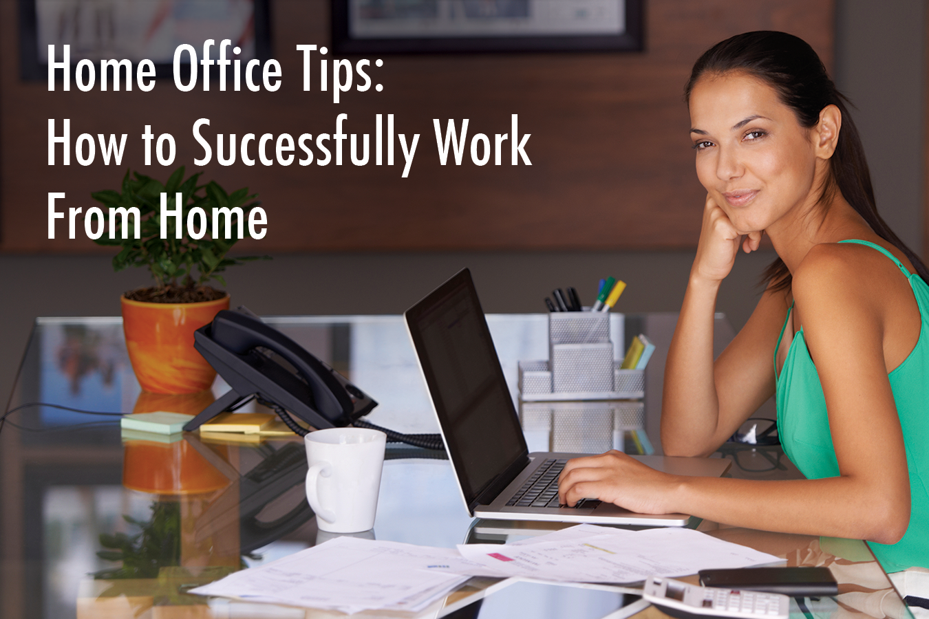 woman at desk with laptop